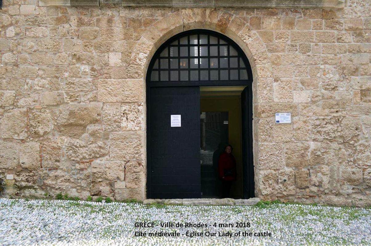 002- eglise Our Lady of the castle.JPG